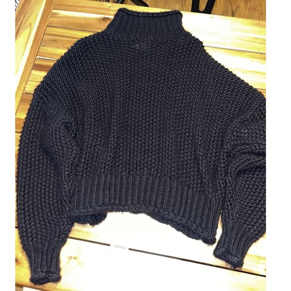 H&M Sweaters - H&M baggy turtle neck black sweater